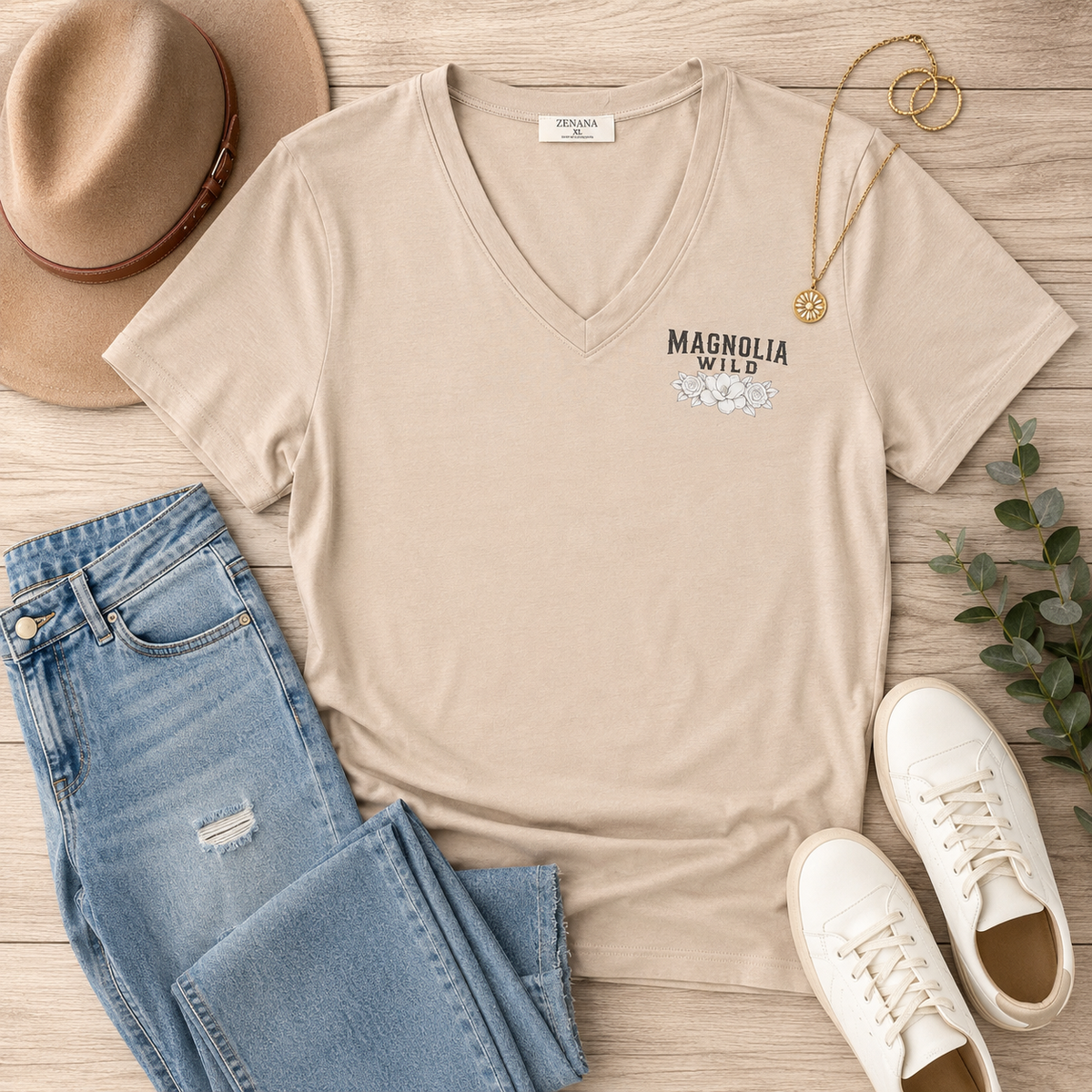 Born on the Bayou Women’s Graphic T-Shirt